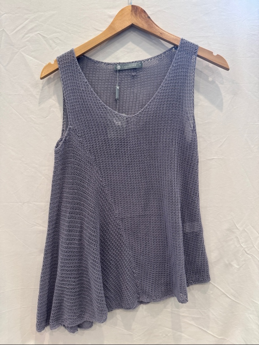 InCashmere Lightweight Lavender Knit Tank Top, Asymmetrical Hem, Size Medium